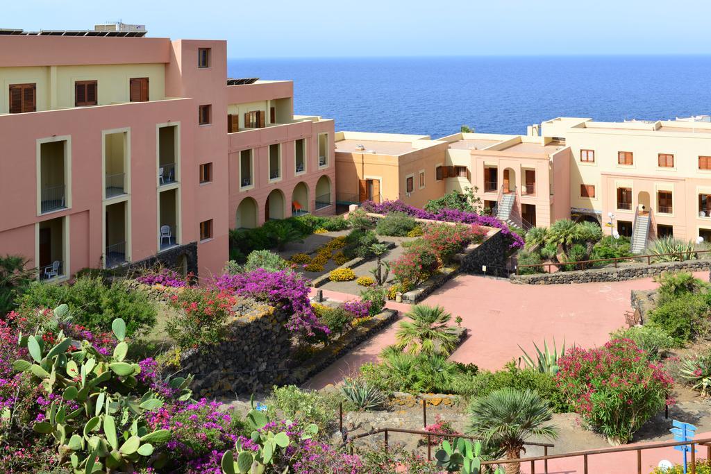 Suvaki Resort Madonna Delle Grazie エクステリア 写真