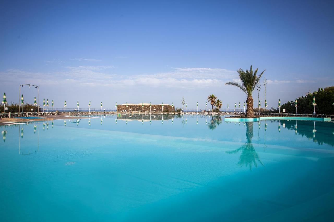 Suvaki Resort Madonna Delle Grazie エクステリア 写真